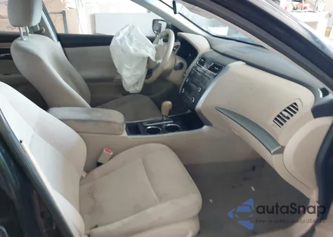 2014 Nissan Altima 2.5 from USA, damaged, VIN 1N4AL3AP6EC404439